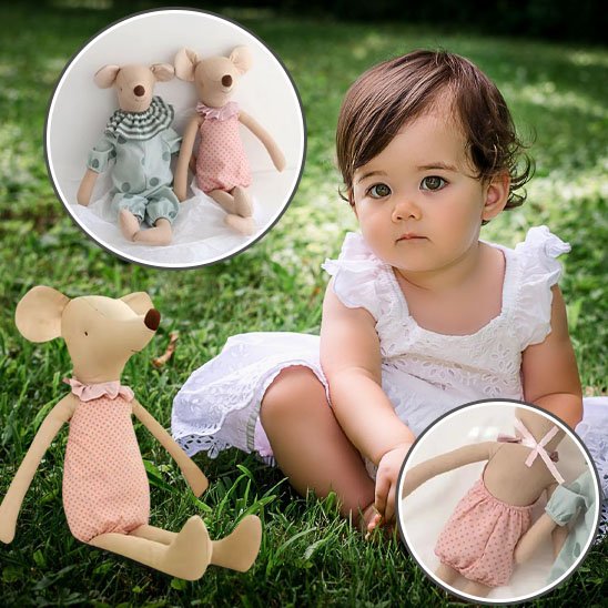 bébé avec doudou souris rose 