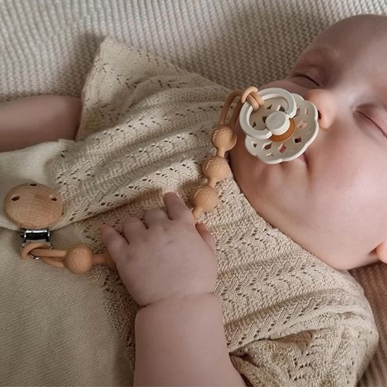 bébé porte Attache sucette