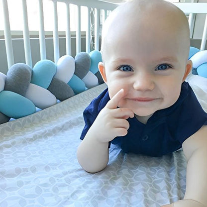 Tresse de lit blanc bleu gris